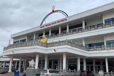 1 Day Batam City Tour with Ferry Ticket, Lunch and Massage - Maha Vihara Duta Maitreya Temple and 70 Fahrenheit Koffie: culture plus coffee ritual