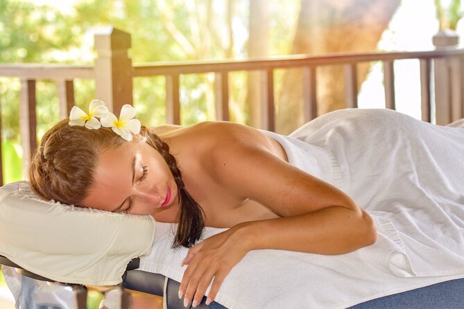 120 Minutes Signature Muay Thai Massage - Why the warm herbal compresses are the real differentiator