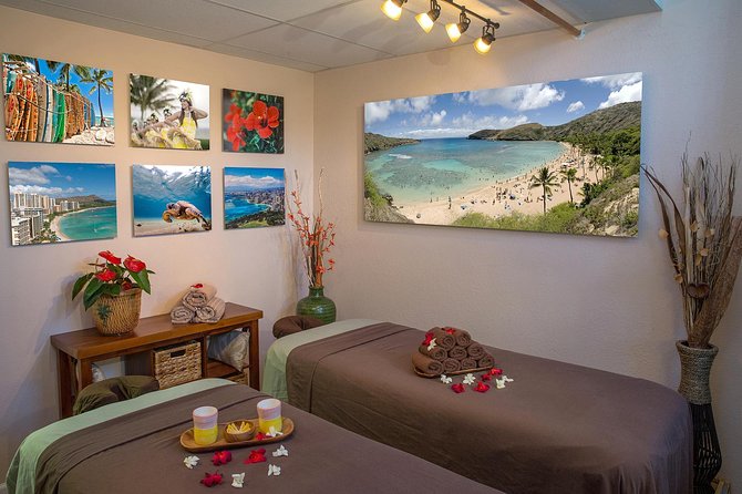 90 Minute Lomi Lomi Massage - Choosing Your Massage Room: Single or Couple Options
