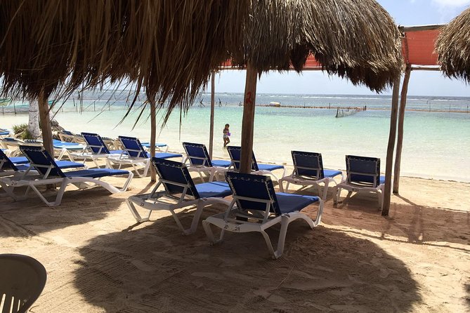 ADULTS GOLD A day at the beach at Los Arrecifes Restaurant-Open Bar And Massage. - Price and Value: Is $84 Worth It?