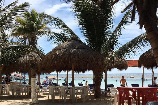 ADULTS GOLD A day at the beach at Los Arrecifes Restaurant-Open Bar And Massage. - The 40-Minute Full-Body Massage: Relaxing, But Not Always Private