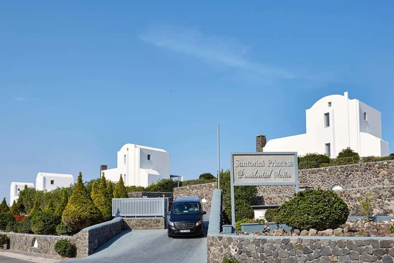 Akrotiri: Aromatherapy Couples Massage - How staff hospitality can make or break the day