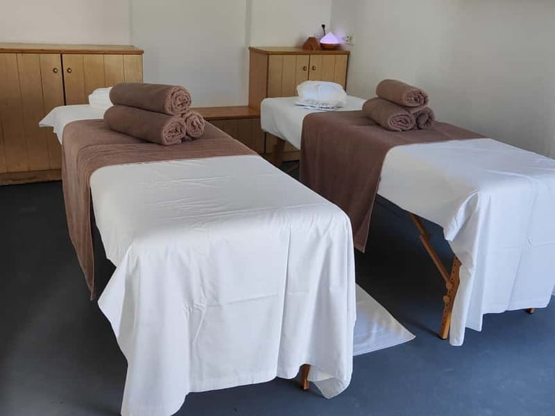 Akrotiri: Aromatherapy Couples Massage - Zen Spa in Akrotiri: a calm pocket after Santorini’s crowds