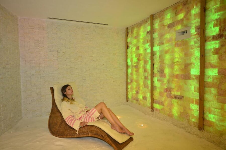 Alanya: Turkish Bath with Foam and Aromatherapy Massages - Before and After: Tea, Fruit, and Pool Time