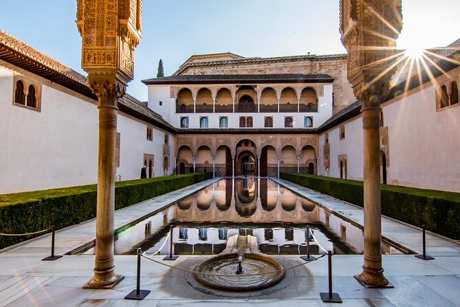 Alhambra Tour and Nazaries Palaces with Hammam Massage Experience - Nasrid Palaces and Generalife Gardens: the heart of the day