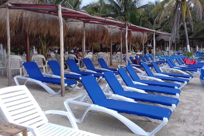 All-inclusive beach day in LOS ARRECIFES REST. / open bar - massage and lunch .. - Beach chairs, umbrellas, showers, and Wi‑Fi: the small stuff that saves your day