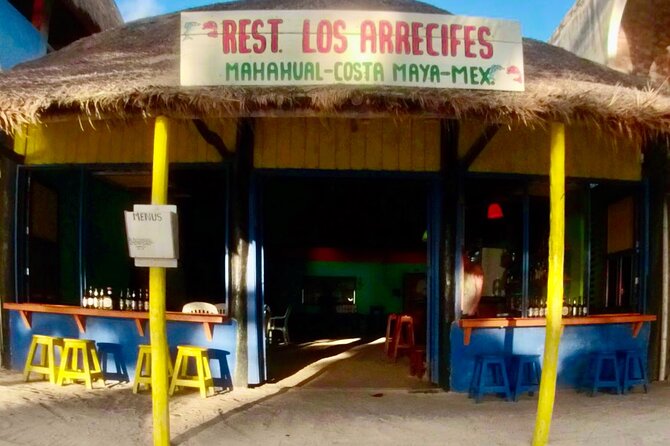 All-inclusive beach day in LOS ARRECIFES REST. / open bar - massage and lunch .. - Beach conditions in Mahahual: seaweed can change the vibe