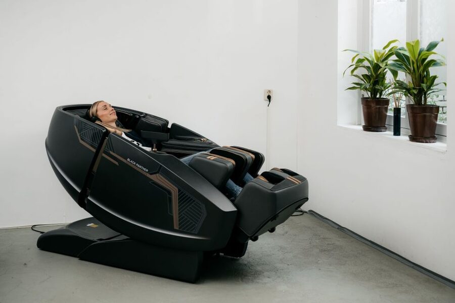 Amsterdam: Massage Session - The 8D Audio Relaxation Session and Headset Experience