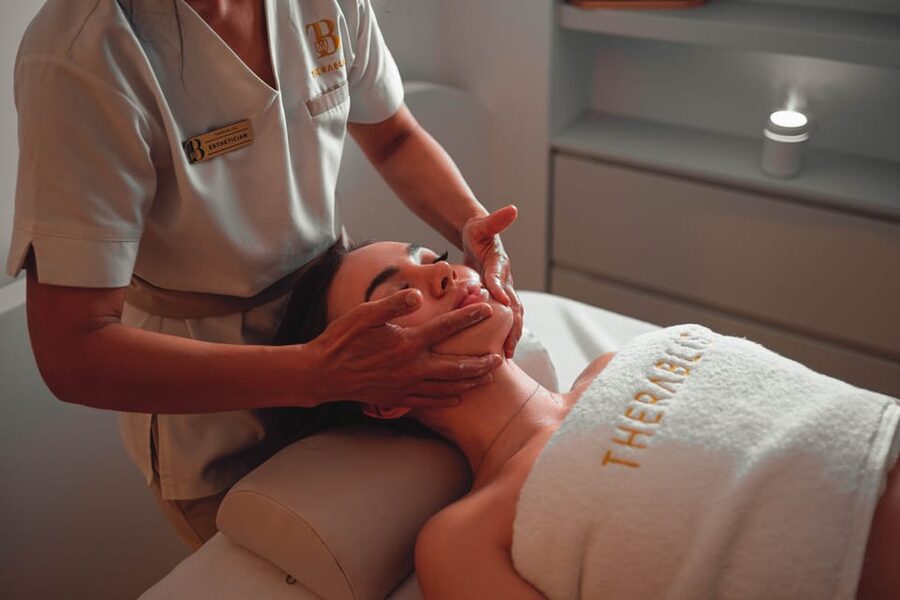 Antalya: Spa and Skin Care Experience with Massage and Drink - Tea, Turkish Delight, and the Lounge-Style Pace