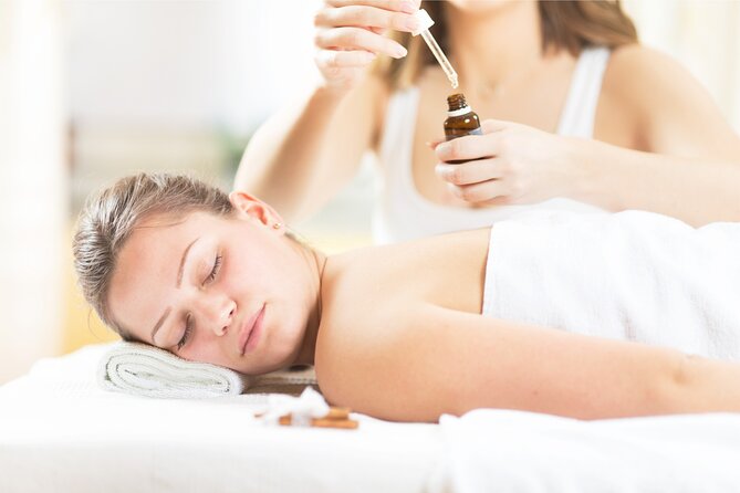Aroma Therapy Massage - Essential oils and emotional balance: the real point of aromatherapy
