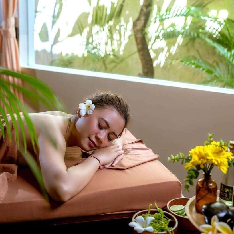 Bali: Luxury Spa Balinese Massage scrub Flower bath 2 Hour - Transfers From Kuta, Legian, Seminyak, Nusa Dua, and Jimbaran