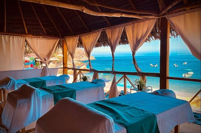 Beachfront Massage Experience in Mismaloya - Weather, sound, and the outdoor reality of oceanfront wellness