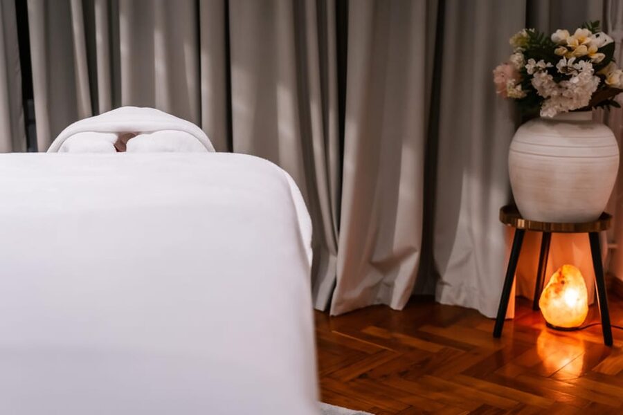Bucharest: Harmony Wellness Center Massage Treatments - Your Massage Choices: Relaxing, Therapeutic, Deep Tissue, Reflexology