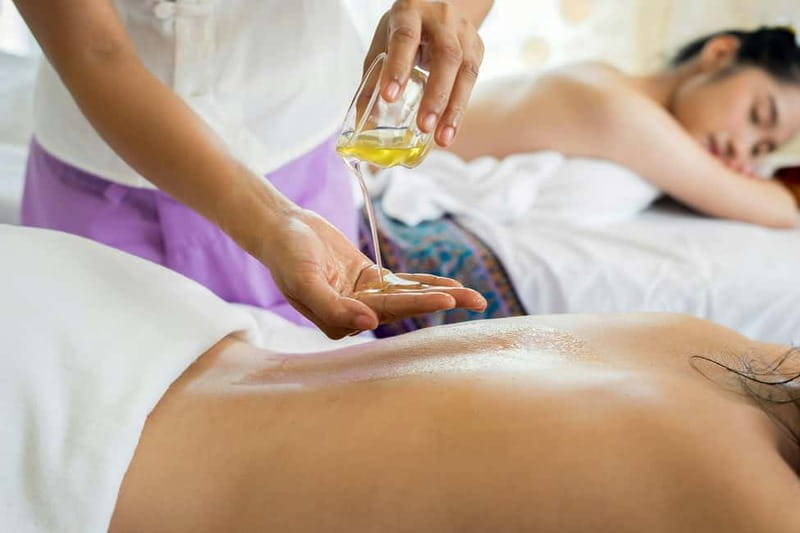 Budapest, Day Spa: Sauna, Massage and Relaxation Room - 60-minute couples massage: the part you’ll feel for days