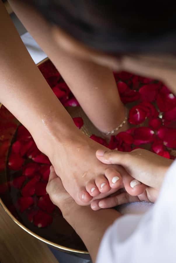 Canggu: Massage and Spa Treatments at Svaha Spa Batu Bolong - Combo packages: scrub your skin, stimulate your feet, add a facial