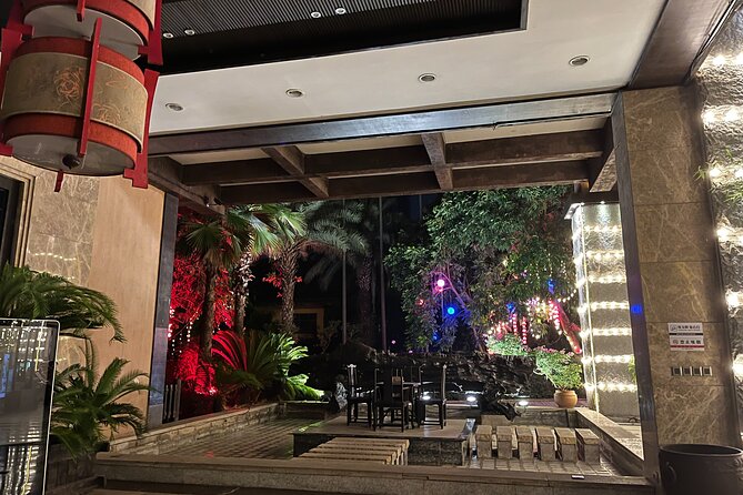 Chongqing Luxury Hot Spring and Massage Luxury Meal Private Tour - Value check: is $10 per person actually a good deal?