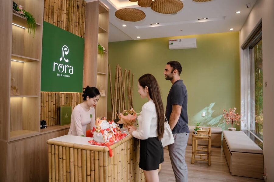 Da Nang: 2 Hours Special Massage in Rora Spa (Free pick-up) - The Massage Itself: Head-to-Toe Work, Essential Oils, and Tension Relief