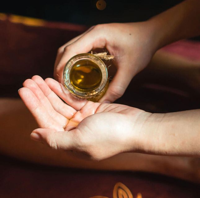 Da Nang: Relax with 60 minutes Foot Massage - Stress Relief and “Body Balance” After Walking Days