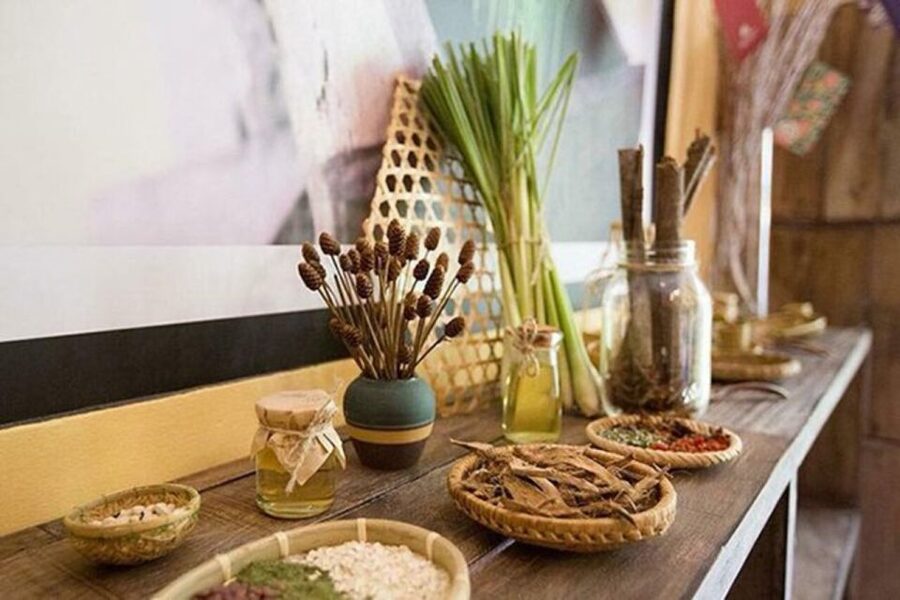 Da Nang: Relax with 60 minutes Foot Massage - The Atmosphere Matters: Aromatic Oil, Warm Water, and Soft Music