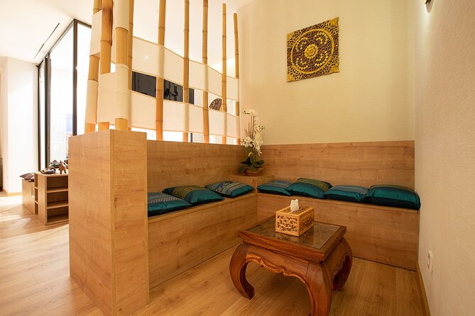 Exfoliating and Moisturizing Body Treatment of 60 min in THAI MASSAGE ALURA - Who This Works Best For (and Who Might Want a Different Option)