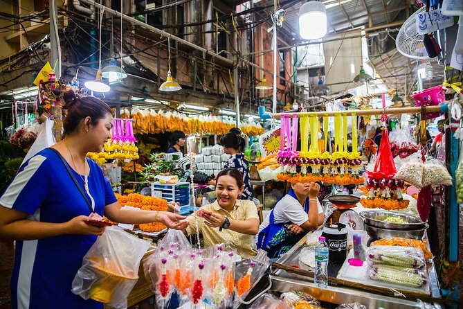 Experience Bangkok at Night with Streetfood Dinner & Foot Massage - Key Highlights You’ll Actually Feel