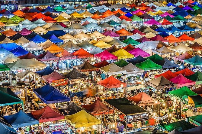Experience Bangkok at Night with Streetfood Dinner & Foot Massage - Soi Rambuttri and the 30-Minute Foot Massage
