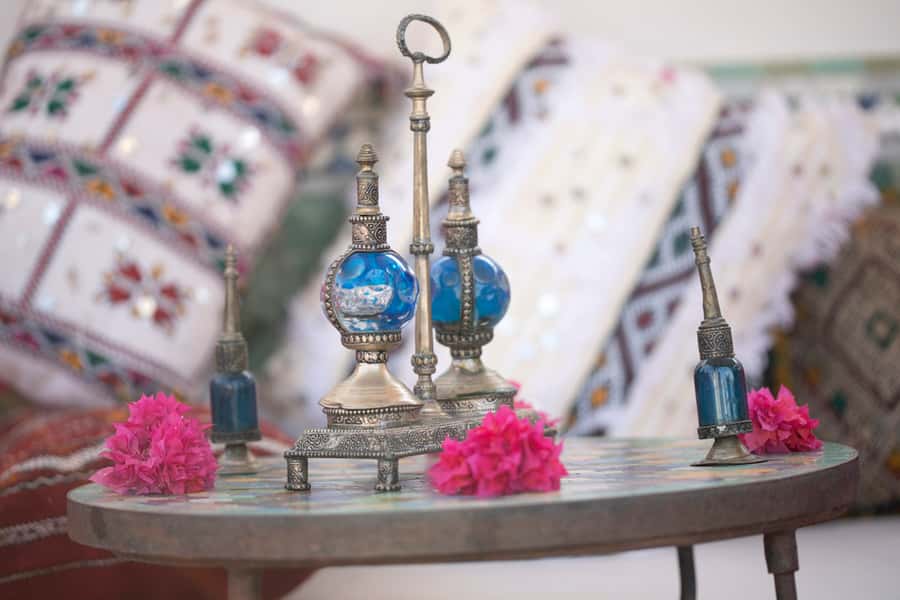 Fes: Traditional Hammam Massage in a Luxury Palace - The 2-hour rhythm: body scrub, showers, then massage
