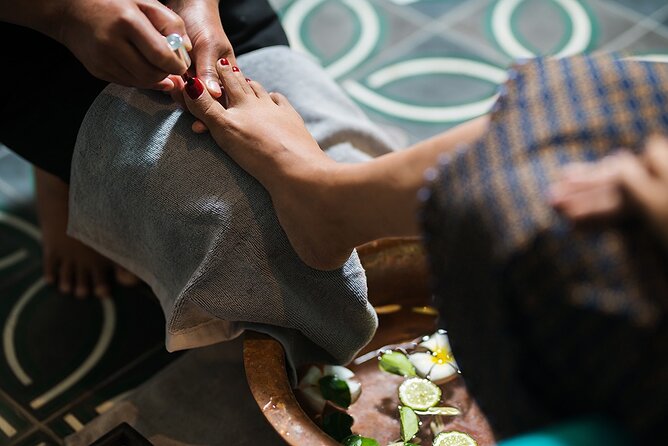 Foot Reflexology Massage - Foot Reflexology: The Theory Behind Your Massage