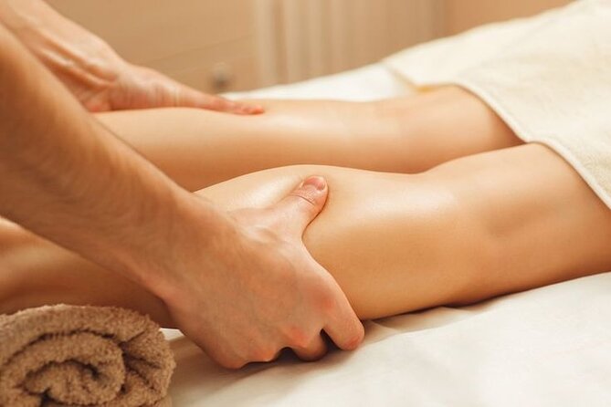 (Free Pick-up) Foot Massage In Hanoi Old Quarter - Inside the spa: cozy, clean, and quietly focused
