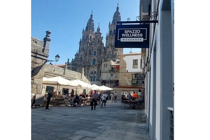 Full body massage 60 minutes - The Av. de Raxoi Meeting Point: Quick to Find, Easy to Return