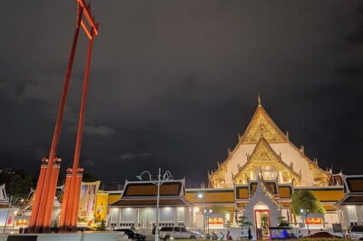 Fun Tuk Tuk Dinner and Massage in Old Town Bangkok - Small group, tuk-tuk riding, and guide Peach