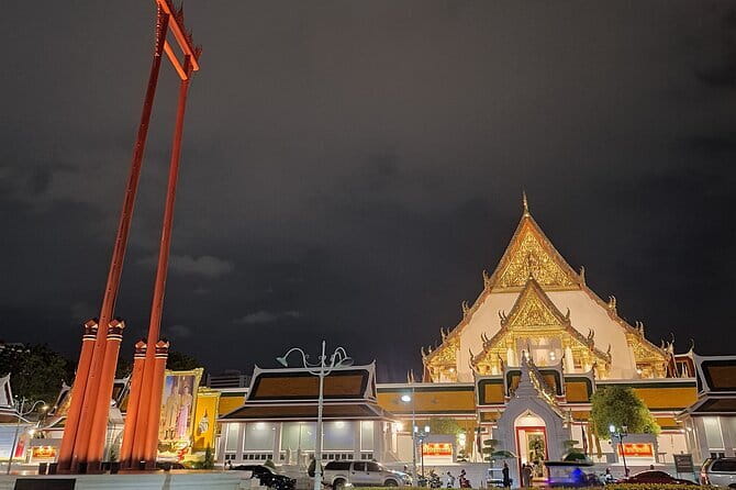 Fun Tuk Tuk Dinner and Massage in Old Town Bangkok - Small group, tuk-tuk riding, and guide Peach
