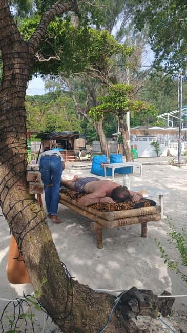 Gili Trawangan: Beach Massage with Sunset and Cocktail - Quick logistics you’ll actually care about