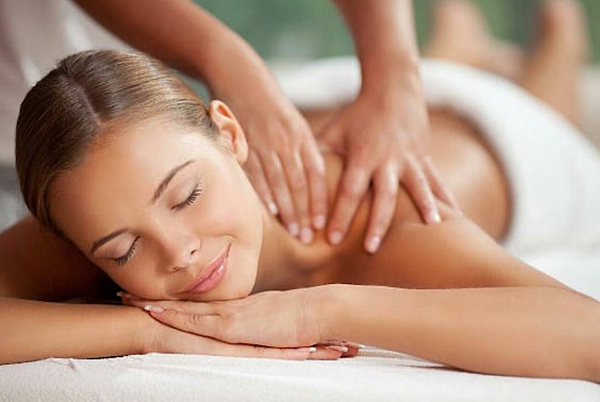 Go Rolaxe Go Massage and Spa with argan oil ® - Why Moroccan Tea Is More Than a Nice Touch