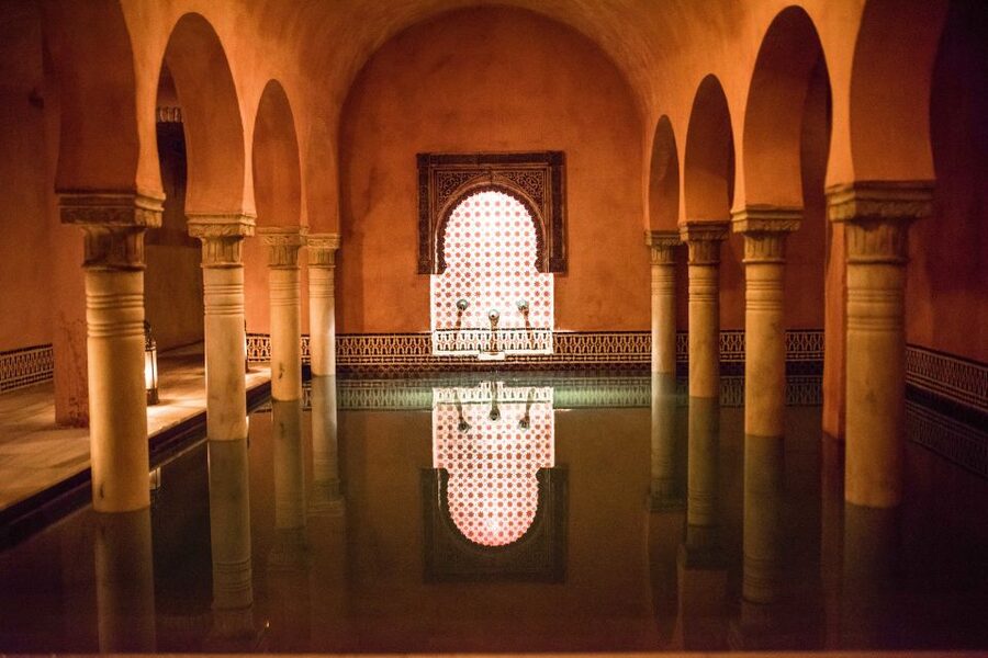 Granada: Hammam Al Ándalus with Massage - Massage add-on: 15 or 30 minutes of real reset