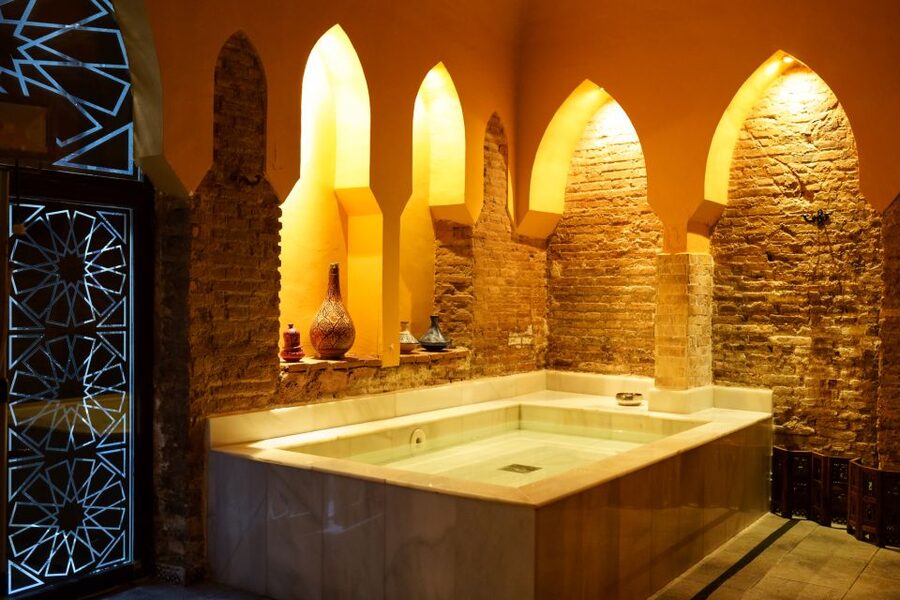 Granada: Hammam Experience with Massage at Baños de Elvira - Where to Slot It in Your Granada Day (Without Feeling Rushed)