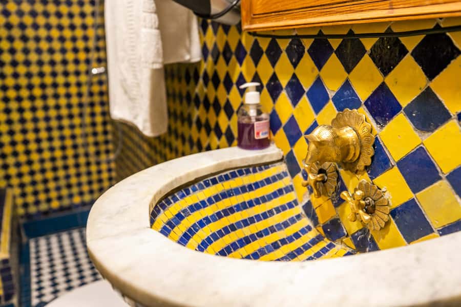 Hammam &Massage Dar Tahri & SPA - Staff Support, Languages, and a Private Group Experience