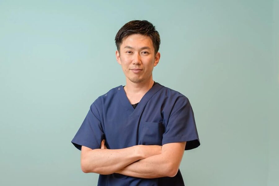 Hiroshima: Acupuncture and Japanese unique massage treatment - The acupuncture piece: disposable needles and moxibustion heat at acupoints
