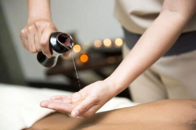 Hoang's Spa Relaxing Hot Stone Massage - What Happens During Your Session (From Welcome to Finish)
