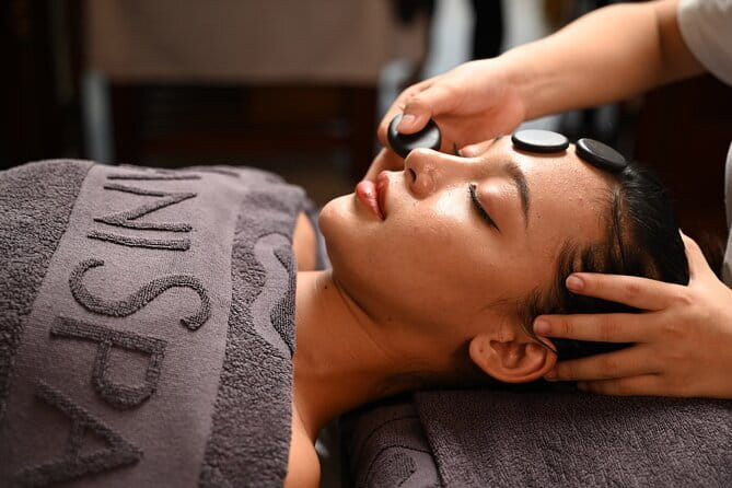 Hot Stone Massage For Full Body Blood Circulation At Da Nang - Key things to notice before you book