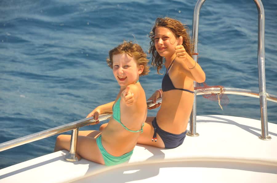 Hurghada: All-Inclusive Elite VIP Dolphin House & Massage - Boat, crew, and day flow: what you’ll likely notice first