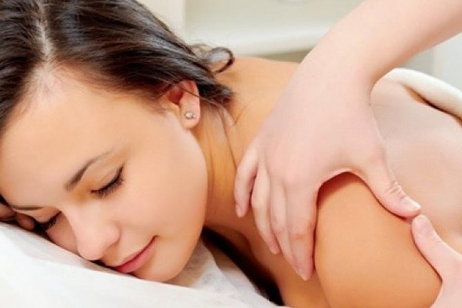Hurghada: Cleopatra Bath & Full Body Massage with transfer - Key details at a glance