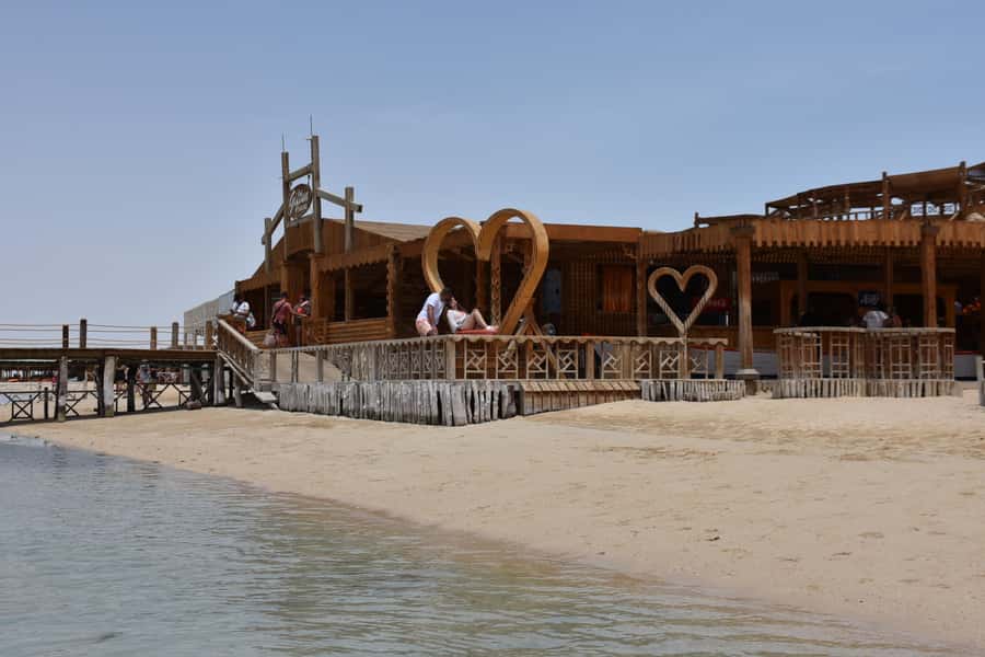 Hurghada: Luxury Giftun island w/snorkeling/lunch & Massage - Massage on the boat: relaxation with one real-world caveat