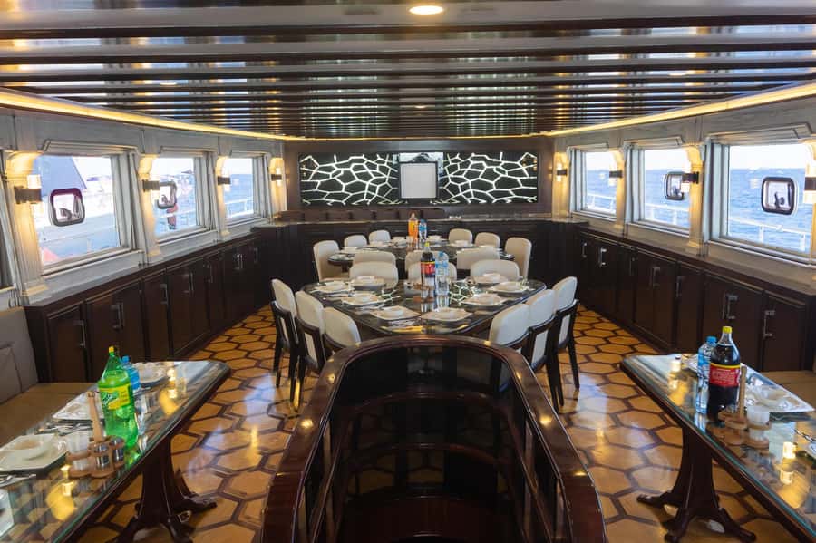 Hurghada: Orange & Giftun Island Cruise with Massage & Lunch - What to pack (and what to remember so the day runs smoothly)