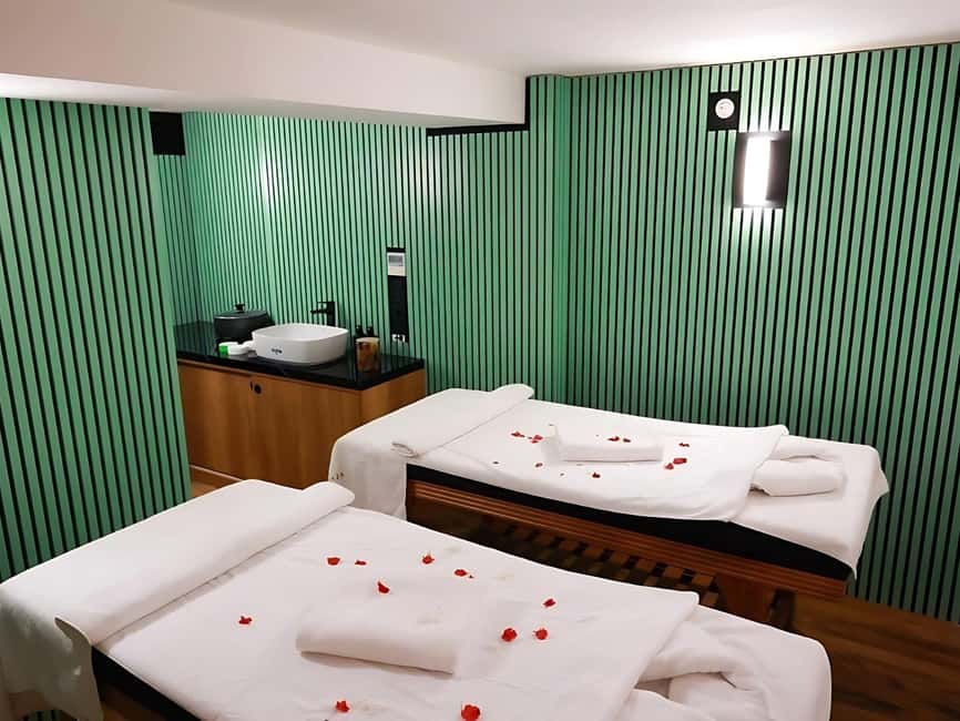 Istanbul: Ottoman Hammam Turkish Bath & Massage - Refreshments and the souvenir touch