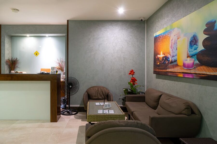 Istanbul: Private Turkish Bath, Massage, and Pool in Taksim - What to bring (and what the spa provides)