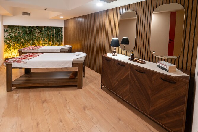 Istanbul Turkish Bath and Massage in Old City with Private Option - Inside the Turkish bath: sauna, steam, and the kese scrub on hot marble