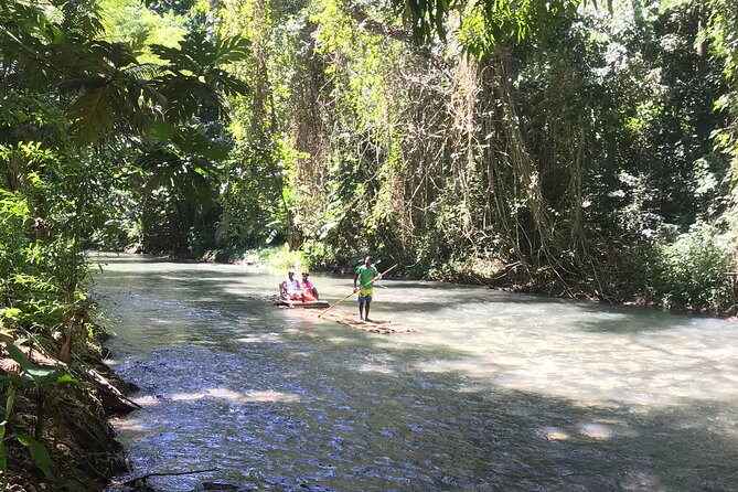 Jamaica Bamboo Rafting Tour Limestone Foot Massage - On the way there and at the Martha Brae office: The steps that actually matter