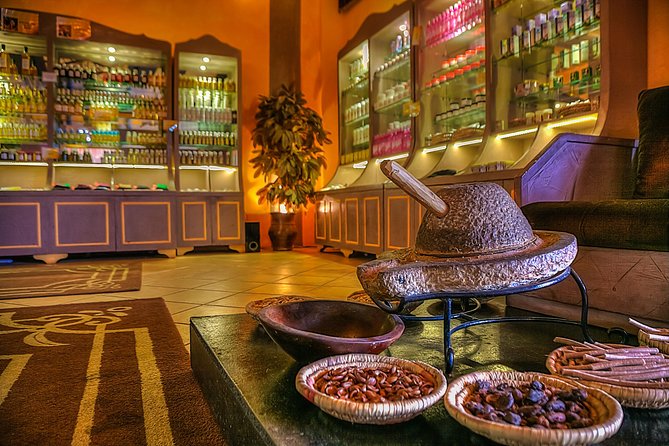 Luxury Massage and Hammam for 2 Hours including transportation - Berber Massage Phases: Warm Medicinal Water and Relax-First Deep Work