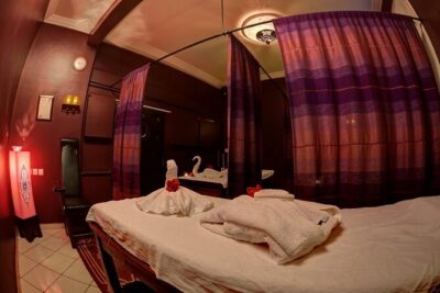 Luxury Massage and Hammam for 2 Hours including transportation - Inside the Hammam: Humid Heat, Water Buckets, Black Soap Wrap, Ghassoul Clay